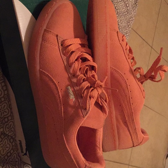 puma suede coral pink